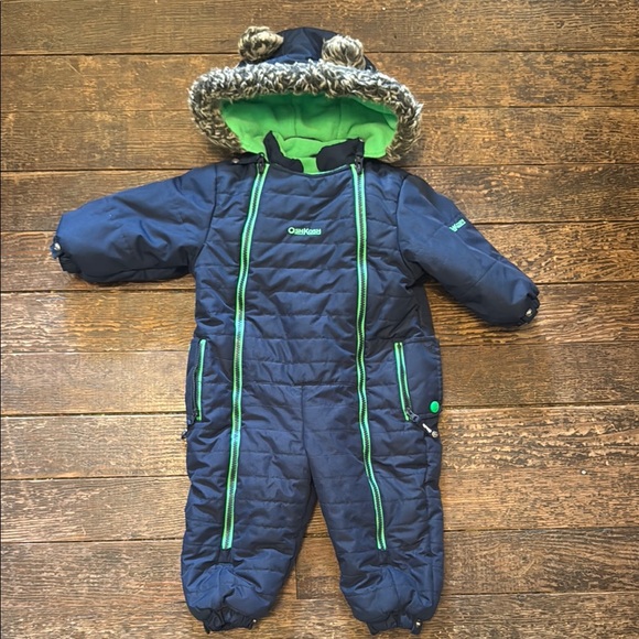 OshKosh B'gosh Other - OshKosh B'gosh Navy Snowsuit with Green Lining 18th month